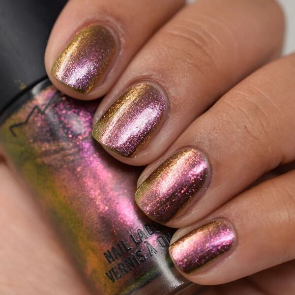 MAC Nail Lacquer "Mean & Green" Disney Villains Holographic Rainbow Duochrome - Picture 1 of 10